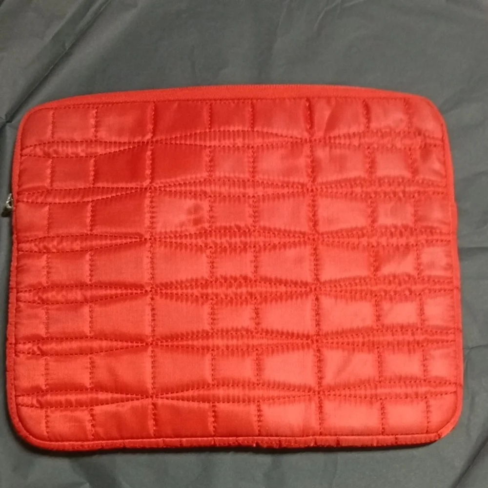 Kate Spade quilted tablet sleeve- Persimnon